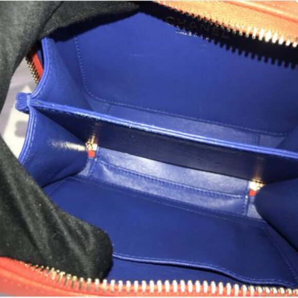 CHANEL - Picture 9 of 11